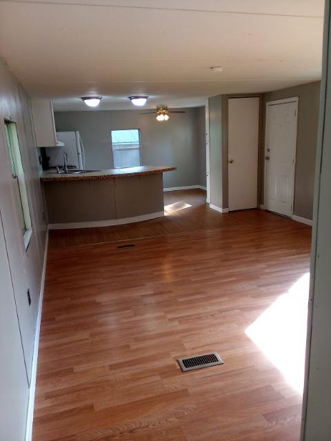 Foto del edificio - 505 Golden Acres Dr