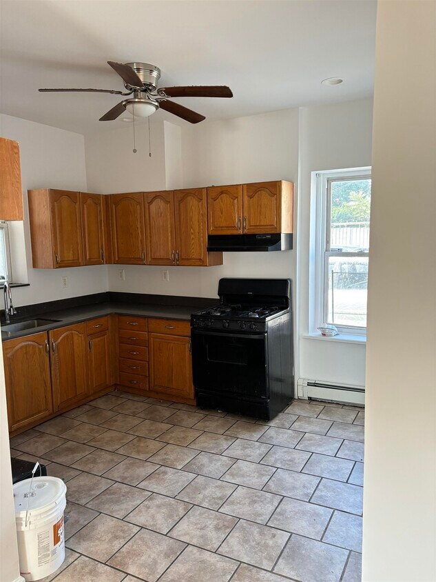 Foto principal - 178 Orient St