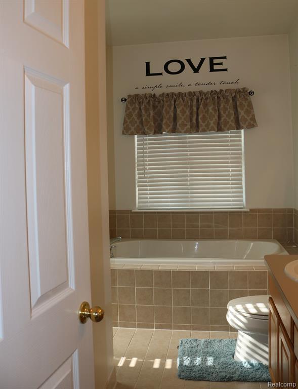 Foto del edificio - 699 W Bluff Ct