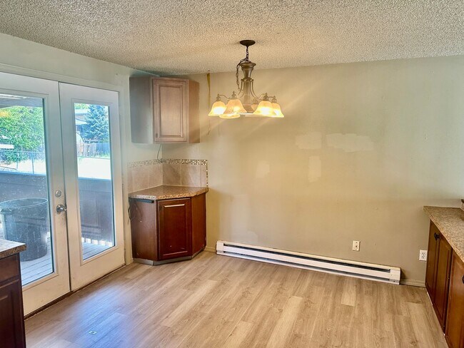 Building Photo - New on the Market