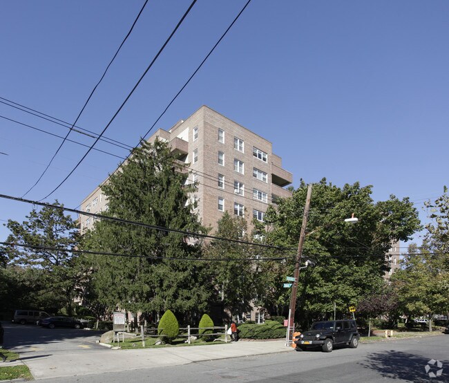 Foto del edificio - Sussex Hall Apartments