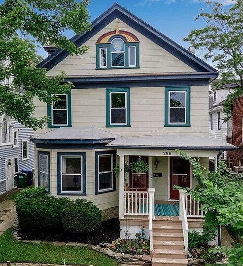 Primary Photo - 286 Parker Ave