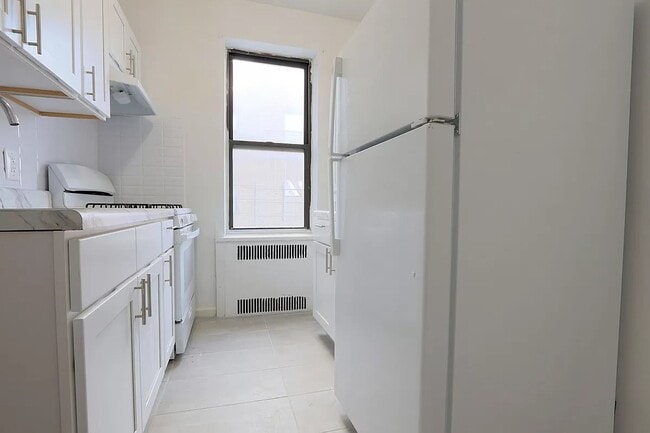 Building Photo - 108-24 71st Ave