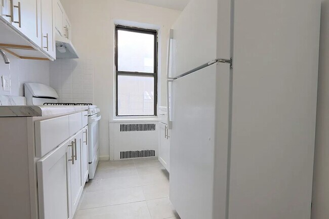 Foto del edificio - 108-24 71st Ave