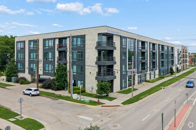 Building Photo - 12b Lofts & Avenue M
