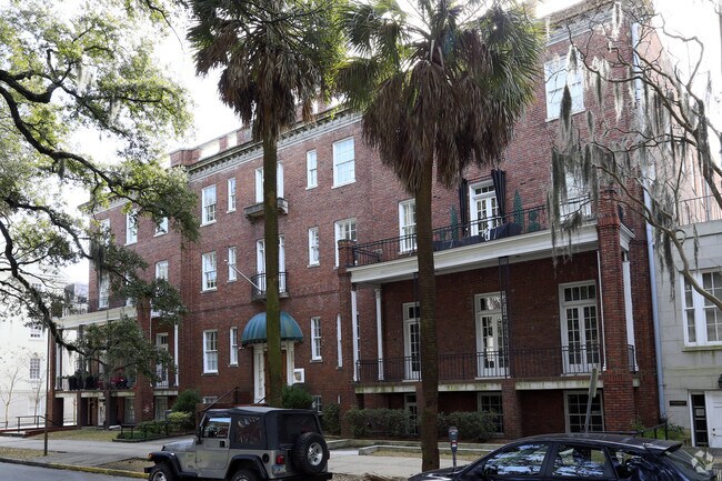 Foto del edificio - 105 W Oglethorpe Ave