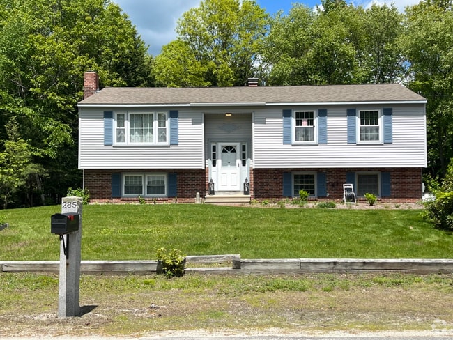 Building Photo - 285 Pinewood Dr