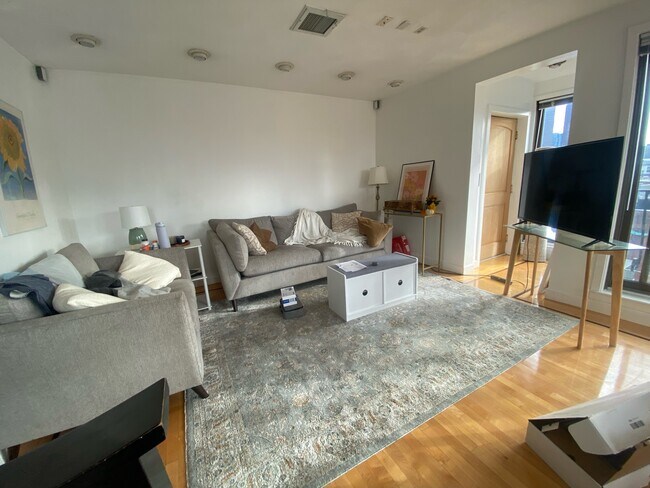 Foto del edificio - 21 Snow Hill St