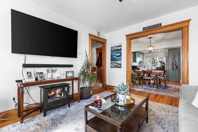 Building Photo - 46 Semont Rd