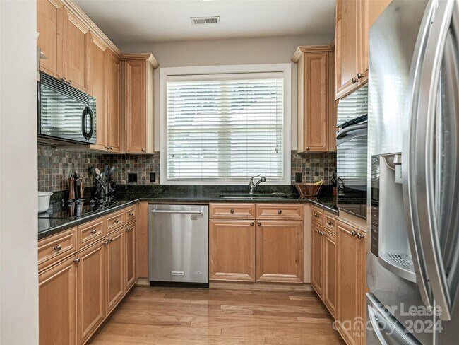 Building Photo - 1037 Davant Ln