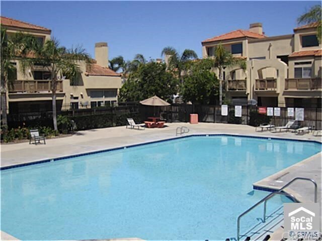 Foto del edificio - 28271 Via Luis