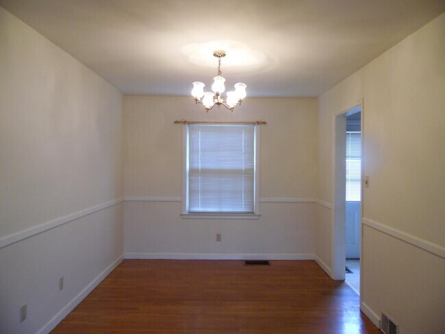 Foto del edificio - 2119 Coburn Blvd