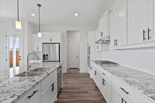 Building Photo - 6500 Empresa Dr