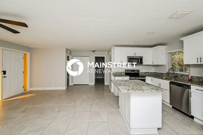 Building Photo - 3 Bedroom Pet-Friendly Home in PORT RICHEY...