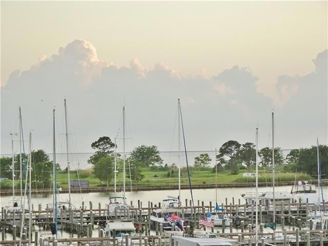 Foto del edificio - 1580 Harbor Dr