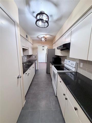 Foto del edificio - 4933 Skillman St