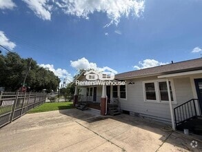 Building Photo - 201 Drennan St