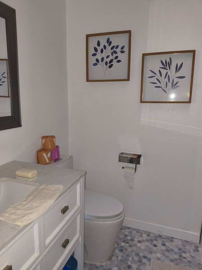 Building Photo - 21708 Lake Vista Dr