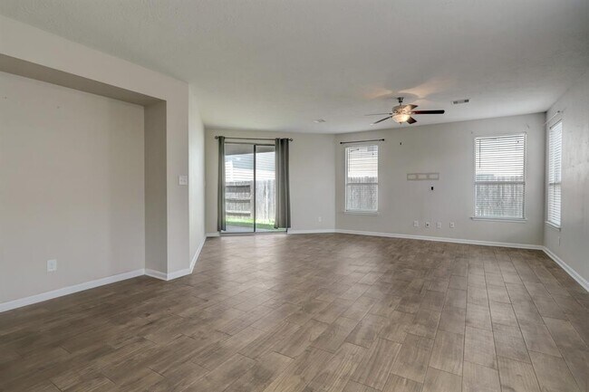 Building Photo - 10527 Kentington Oak Dr