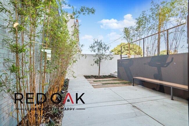 Foto del edificio - 3450 W 43rd St