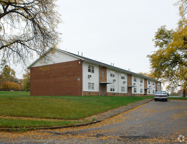 Building Photo - Esa Park Apartments