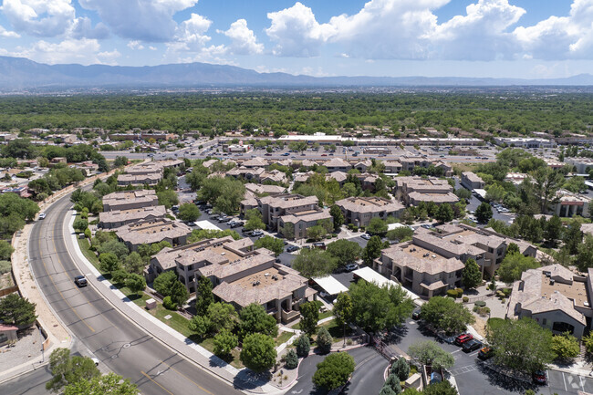 Building Photo - Las Mananitas Apartments