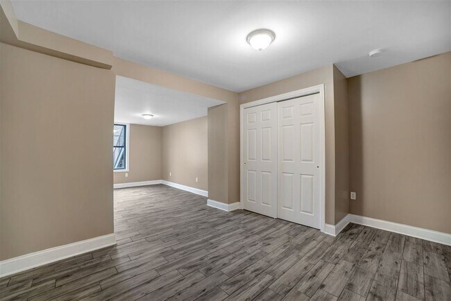 Building Photo - 208 New York Ave