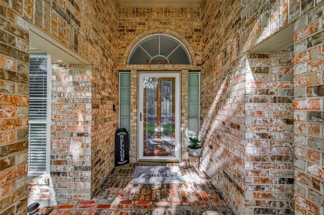 Building Photo - 17518 Heartwind Ct