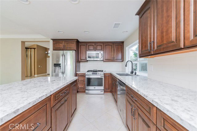 Foto del edificio - 24772 Oxford Dr