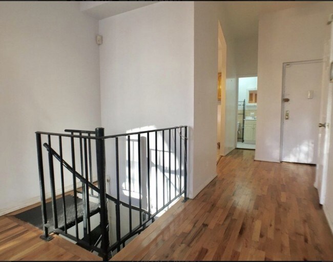 Foto del edificio - 119 Clinton Ave