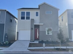 Building Photo - 1203 Showbox St