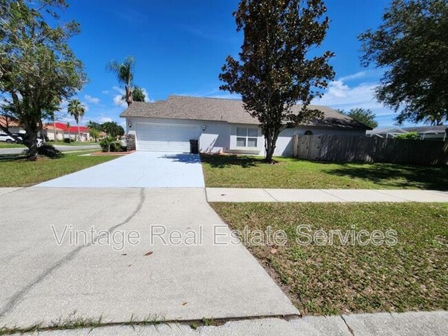 Foto del edificio - 819 Sandy Trail Pl