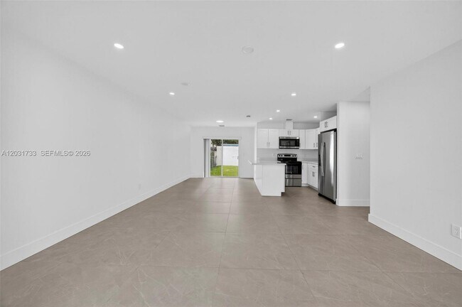 Foto del edificio - 10006 SW 23rd Terrace