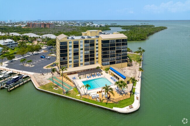 Windward Point Condominium