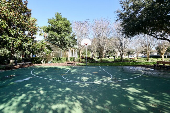 Foto del edificio - 7912 Northlake Pkwy