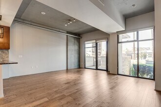Building Photo - 353 E Bonneville Ave