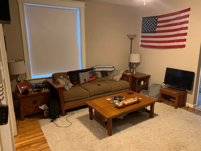 Living Room - 3121 Lackland Ave