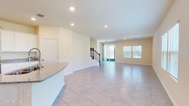 Foto del edificio - 683 Coastline Wy