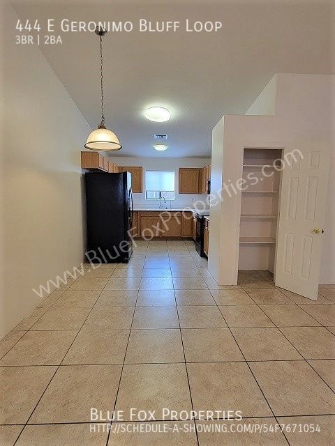 Foto del edificio - 444 E Geronimo Bluff Loop