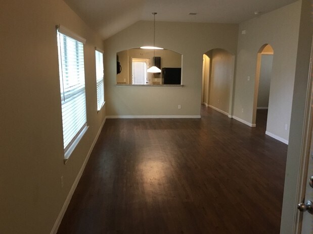Foto del edificio - 2519 Bammelwood Dr