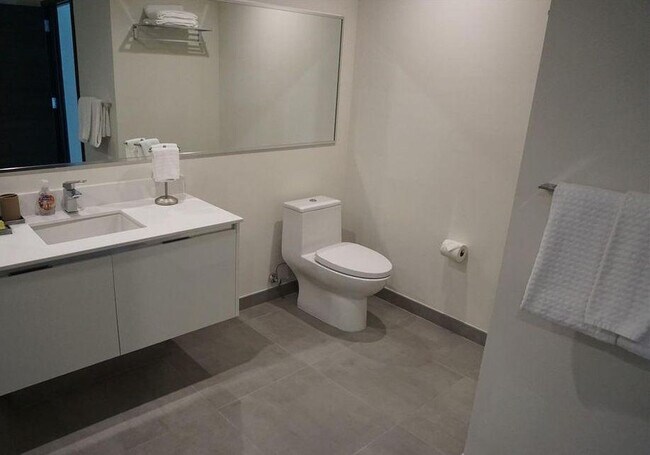 Foto del edificio - 777 N Ocean Dr