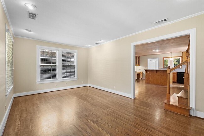 Foto del edificio - 1700 Virginia Ave