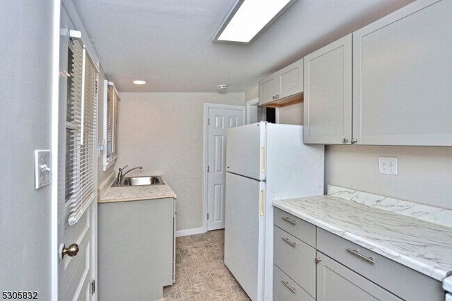 Foto del edificio - 63 Iowa Ave