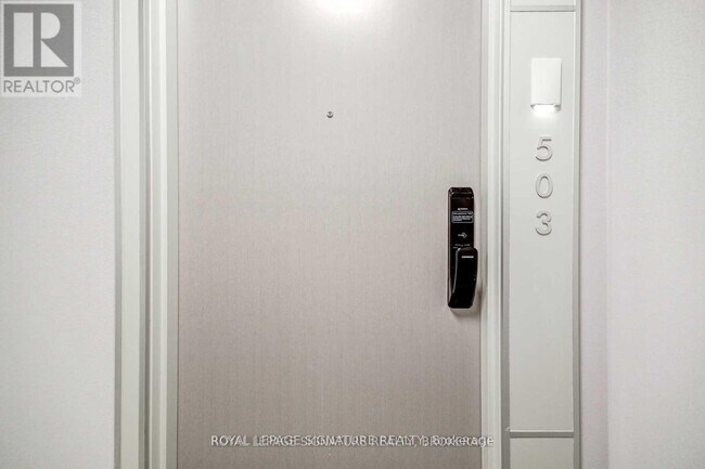 Photo du bâtiment - 3200 Dakota Cmn