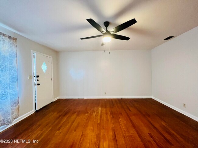Foto del edificio - 1654 Talbot Ave