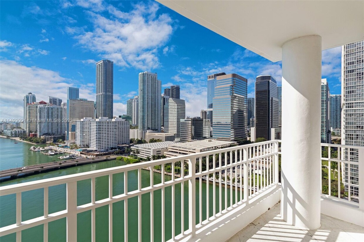 Foto principal - 701 Brickell Key Blvd