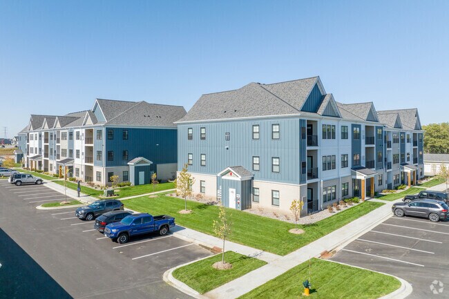 Foto del edificio - Elwood Apartment Homes