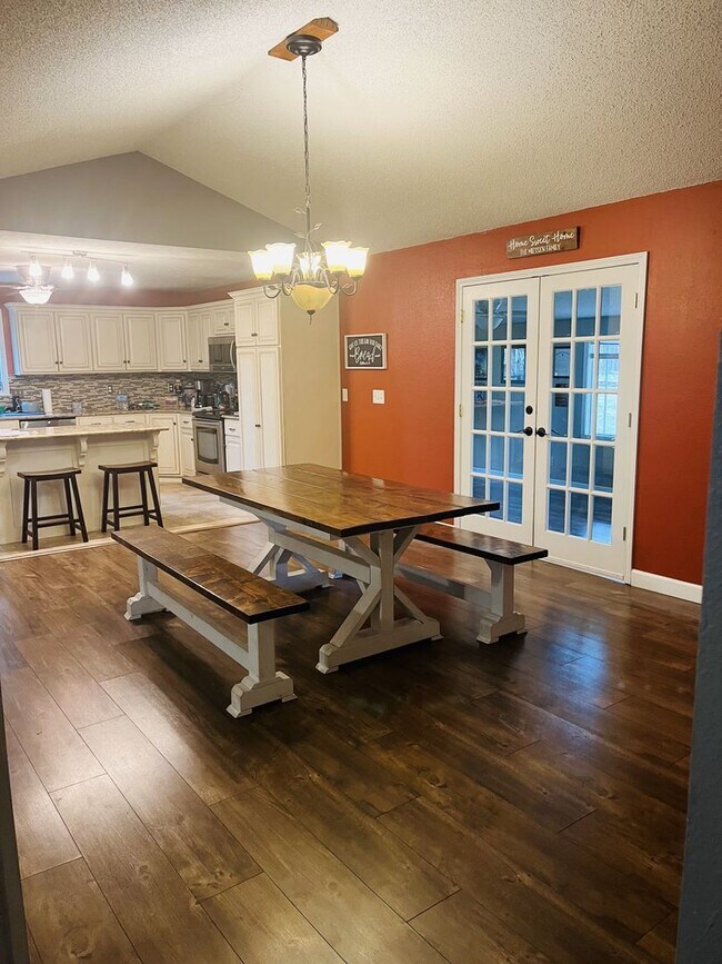 Foto del edificio - 14255 Camden Ln