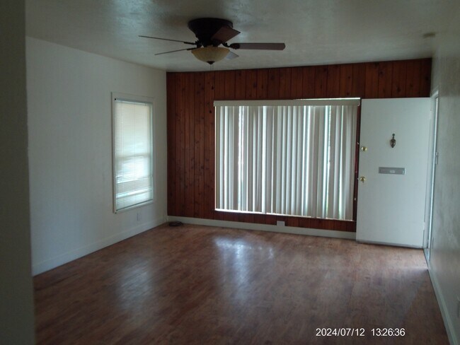 Foto del edificio - 916 12th St