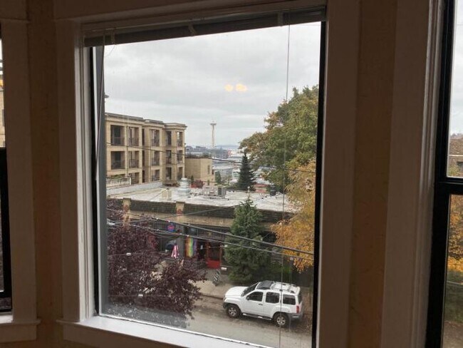 Building Photo - 1 bedroom in Seattle WA 98102